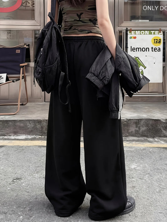 Plus Size Lips Sweatpants